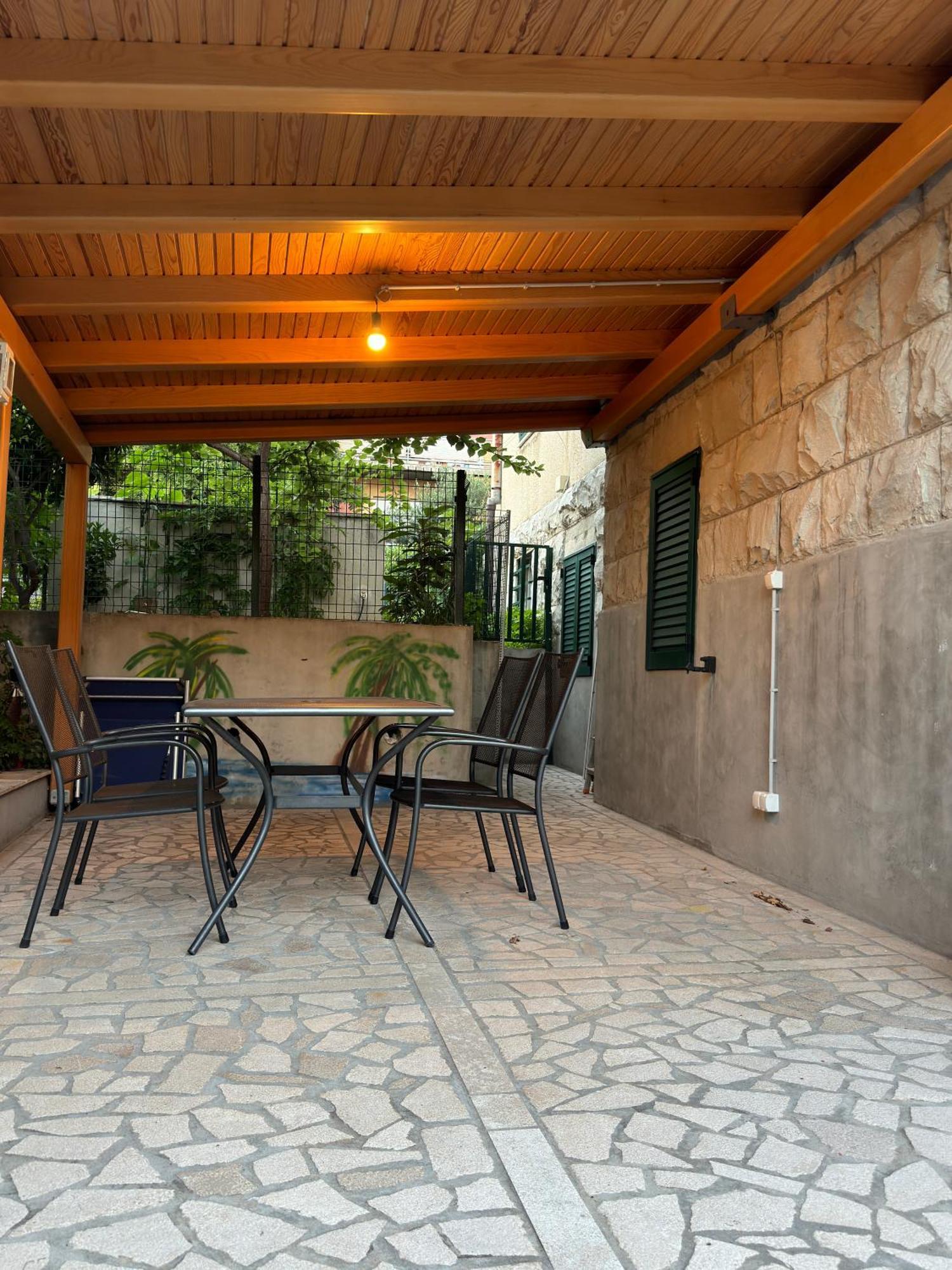 Apartamento Valentinas Garden Split Exterior foto