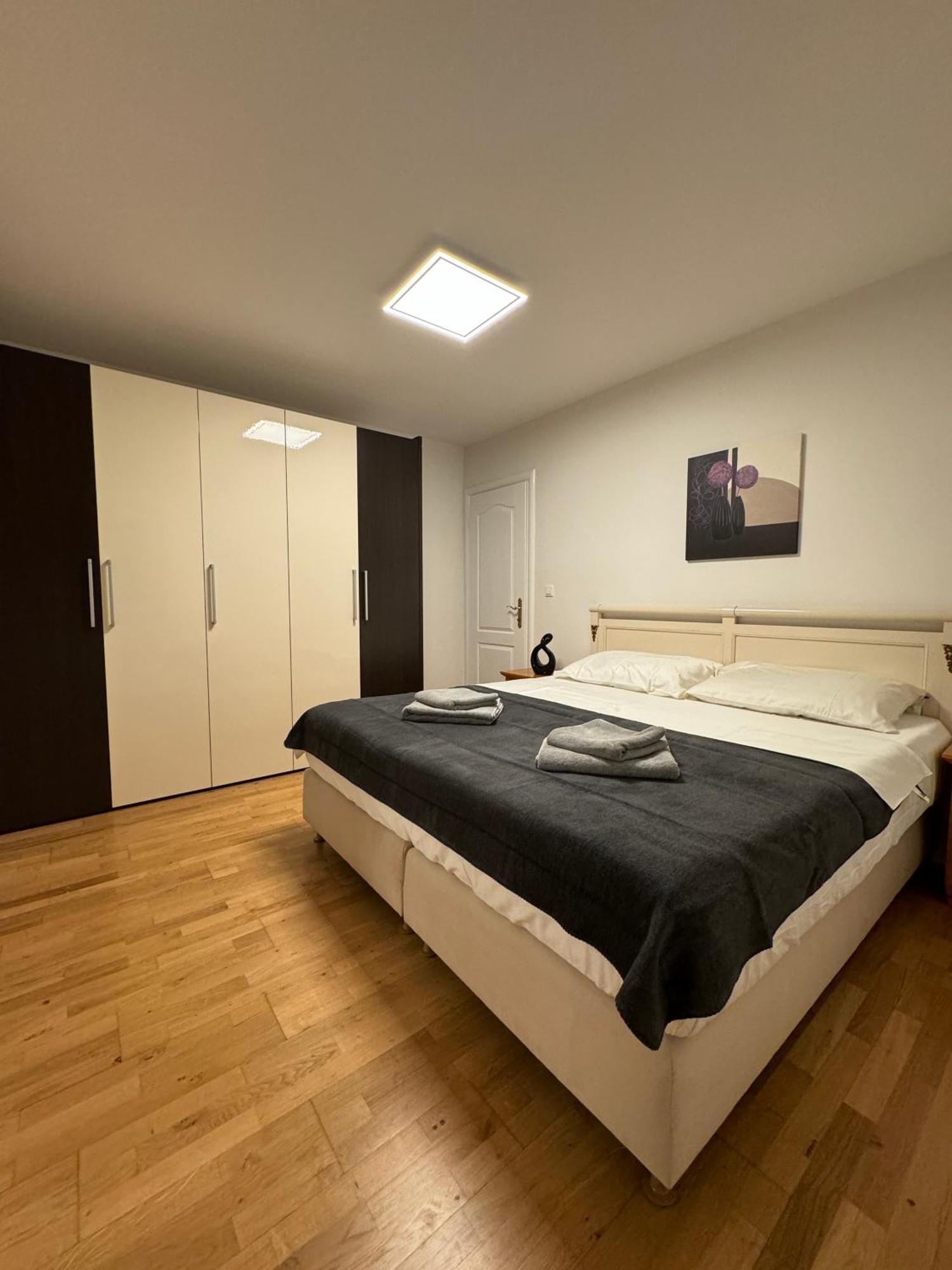 Apartamento Valentinas Garden Split Exterior foto